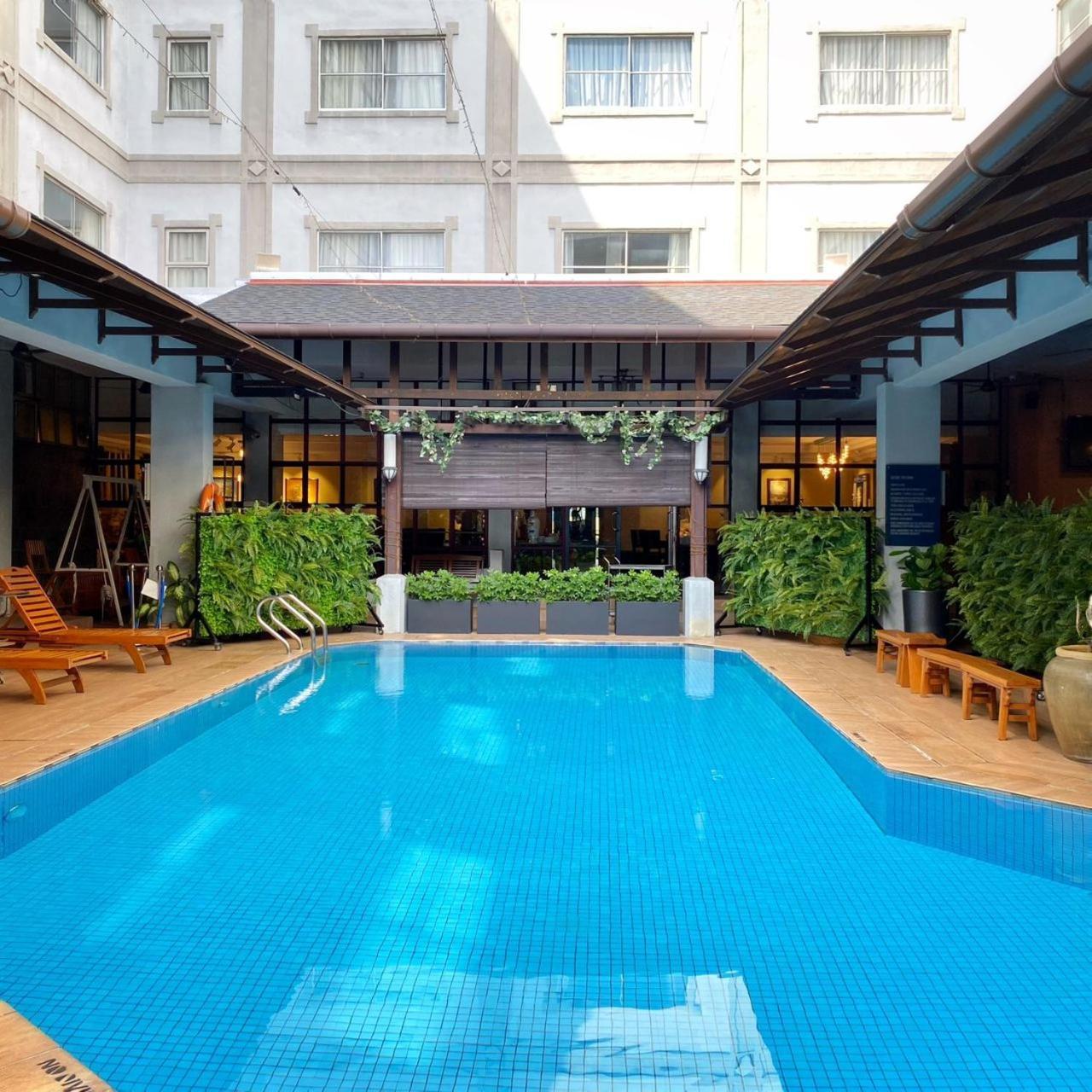 Hotel Maluri Kuala Lumpur Zewnętrze zdjęcie